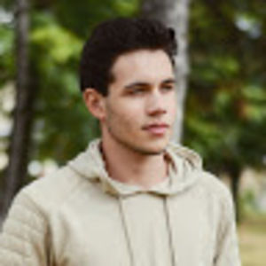 Meet your Posher, Cezar